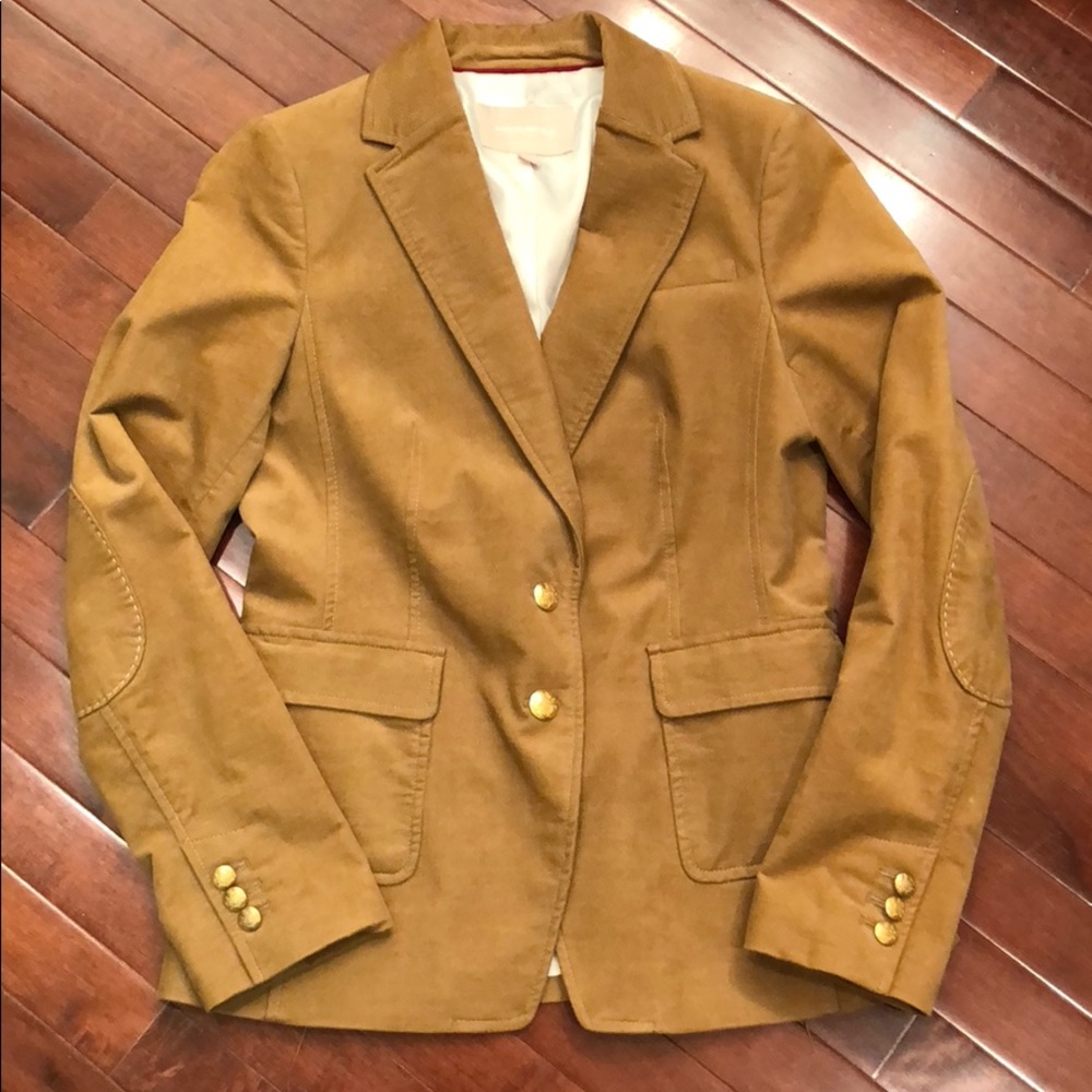 Camel colored jacket with gold buttons size 6.